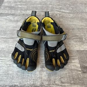 Vibram FiveFingers Komodo Shoes